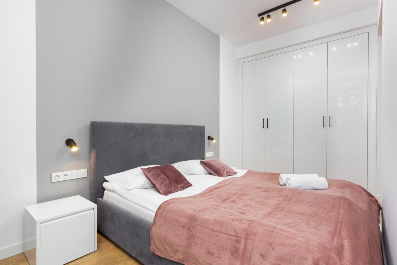 Slawinska Apartment Warsaw Wola By Noclegi Renters Eksteriør billede